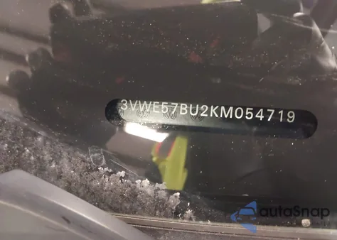 2019 Volkswagen Jetta 1.4T Sel from USA, damaged, VIN 3VWE57BU2KM054719